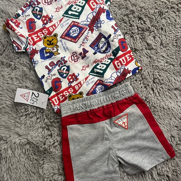 Guess Short Set - Picture 4 of 7